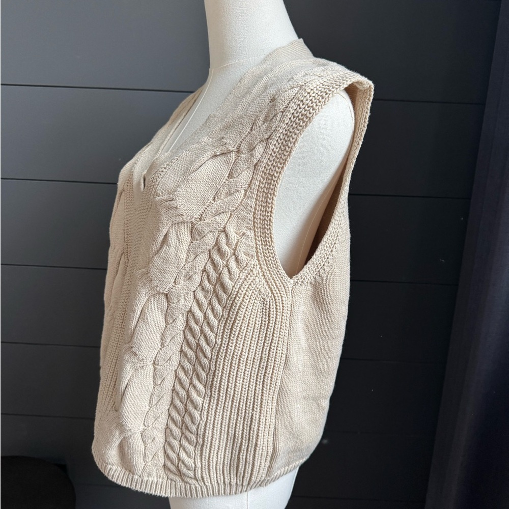 Object Cream V-Neck Cable Knit Sweater Vest Size Large Layering Piece - Picture 2 of 6